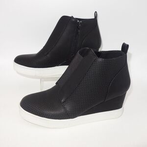 NEW Athlefit Wilma Black Wedge Ankle Shoes Boots Women's Size 7.5